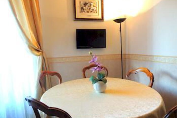 Room 48 of 48