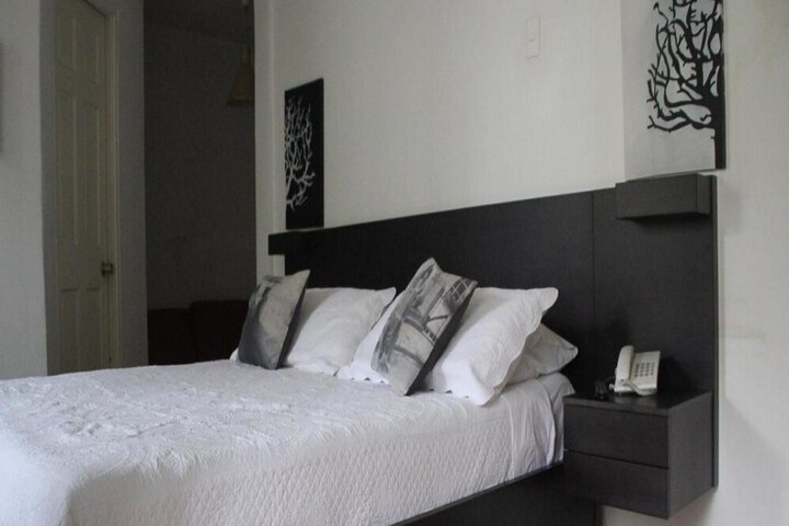 Room 4 of 19