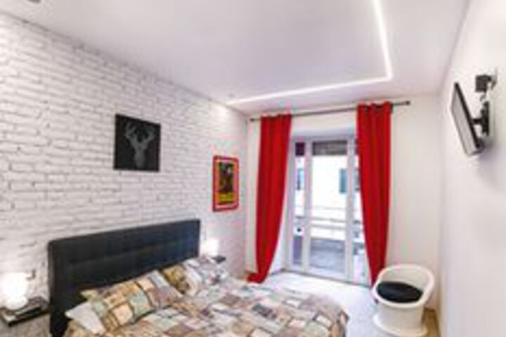 Room 7 of 13