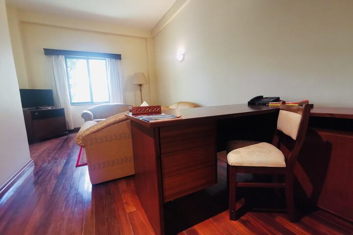 Room 9 of 31