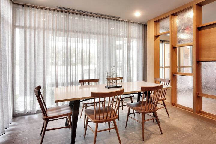 Hotel Interior 4 of 35