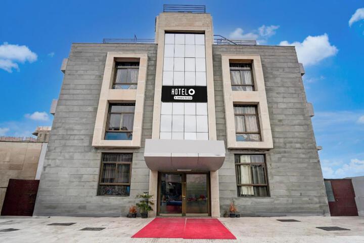 Hotel O Krishna Nagar Near Sawai Man Singh Stadium