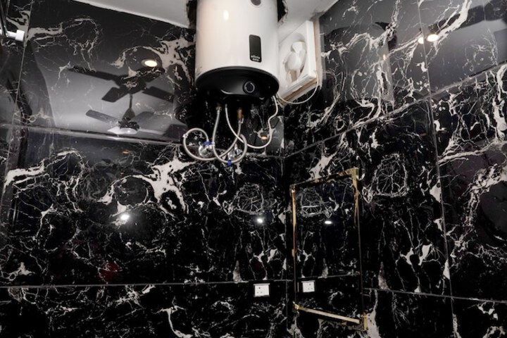Room 15 of 21