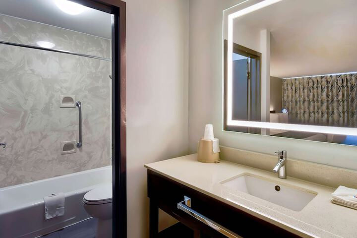 Bathroom amenities