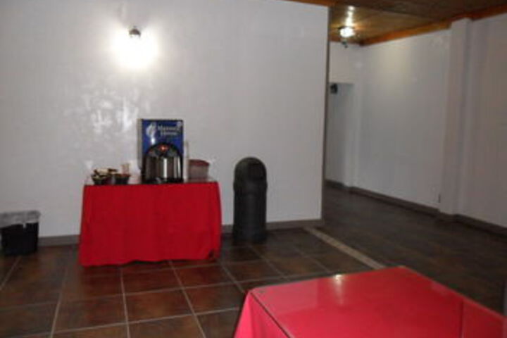 Breakfast/Coffee Service 4 of 29