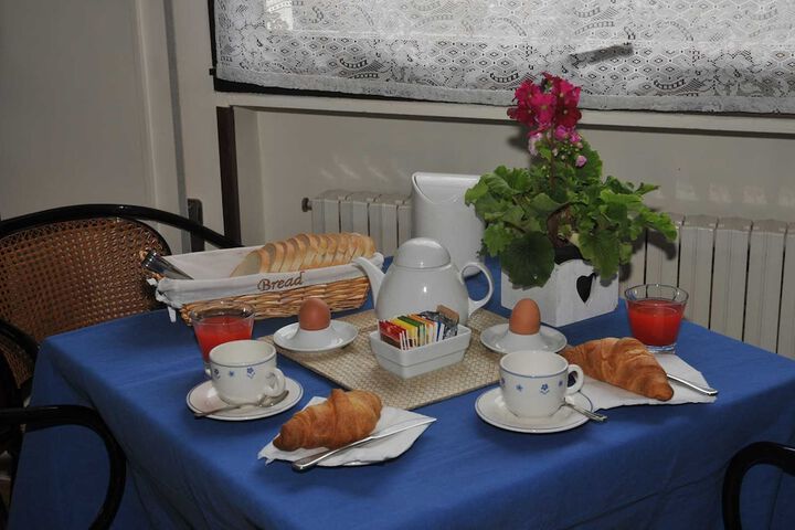 Breakfast/Coffee Service 35 of 53