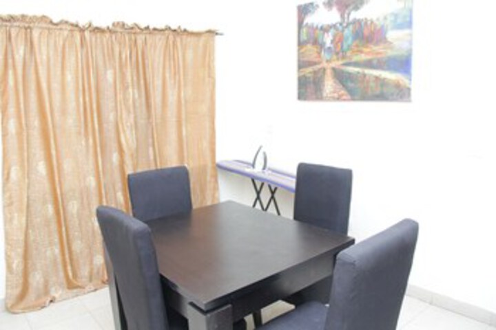 Room 7 of 28