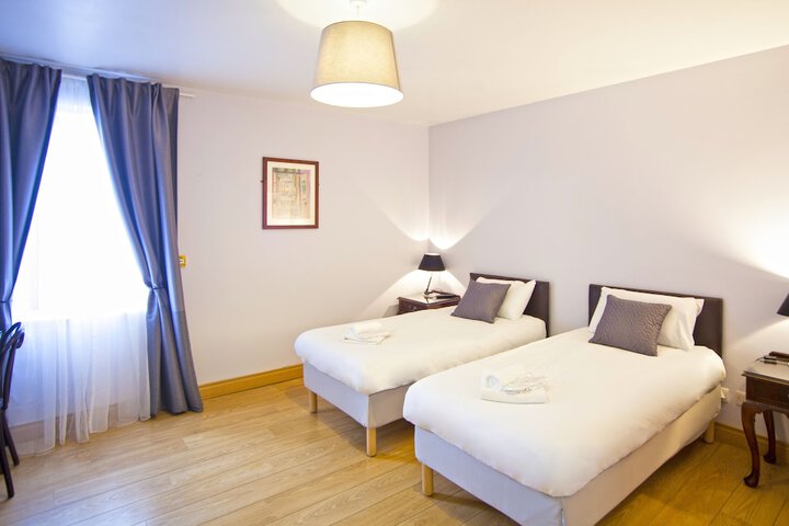 Room 3 of 19