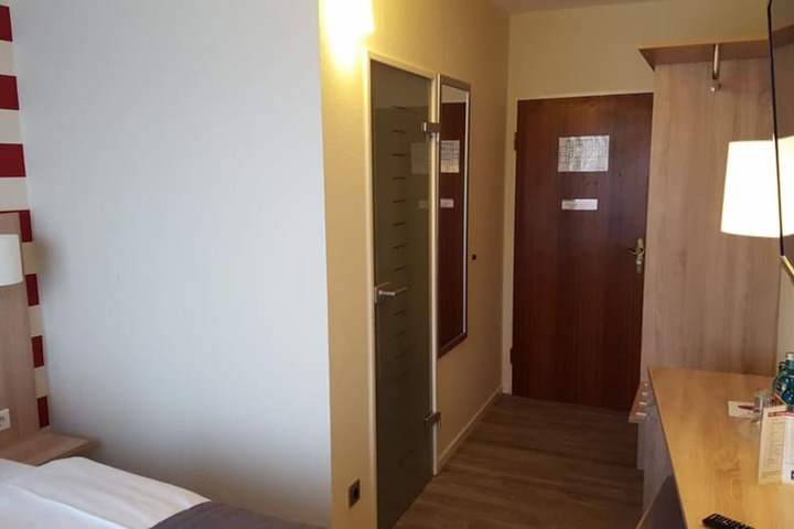 Room 10 of 59