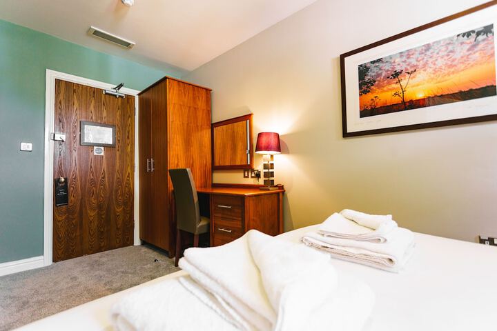Room 7 of 37