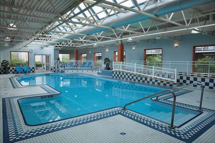 Hotel with Pool