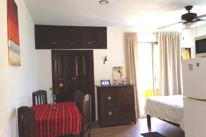 Room 5 of 6