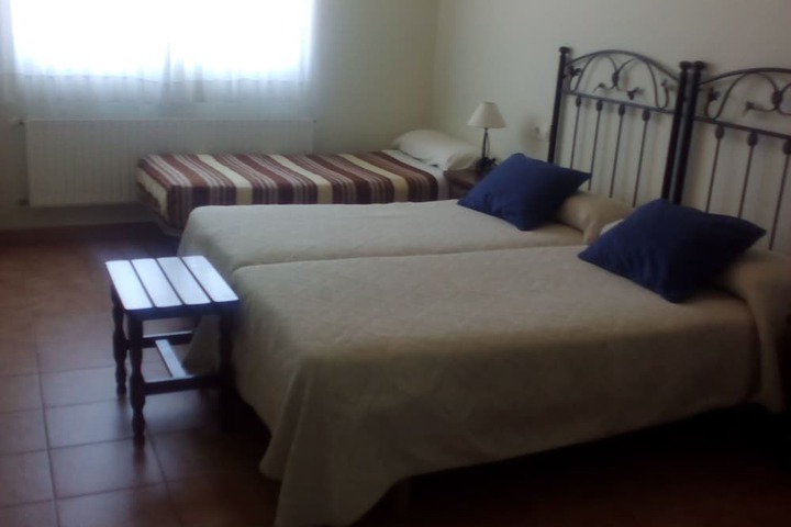 Room 9 of 31