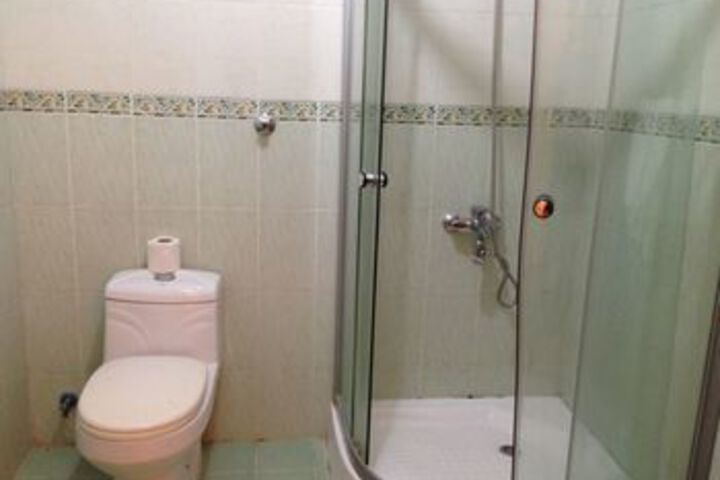 Room 4 of 23
