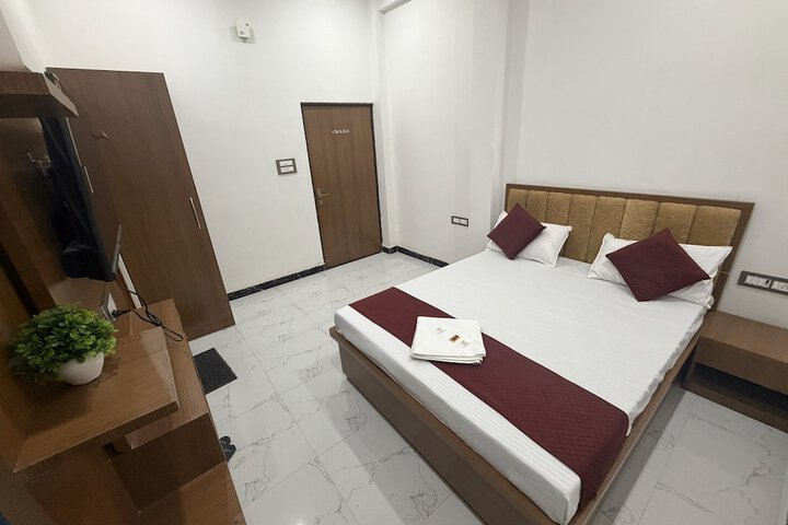 Room 28 of 71