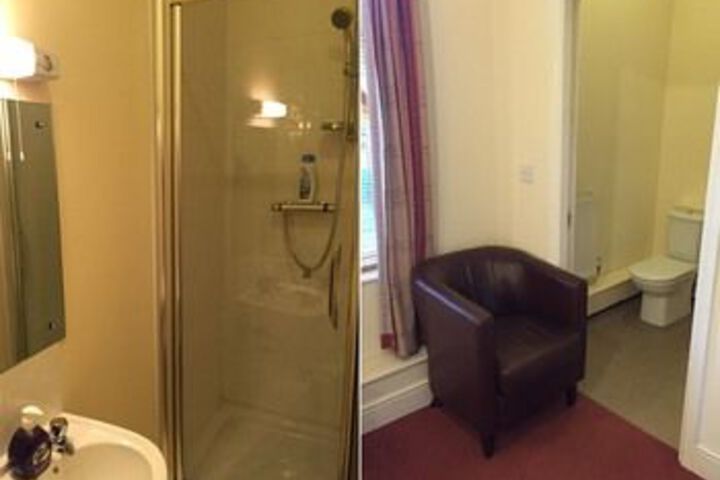 Room 2 of 10