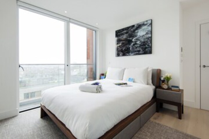 Room 10 of 29
