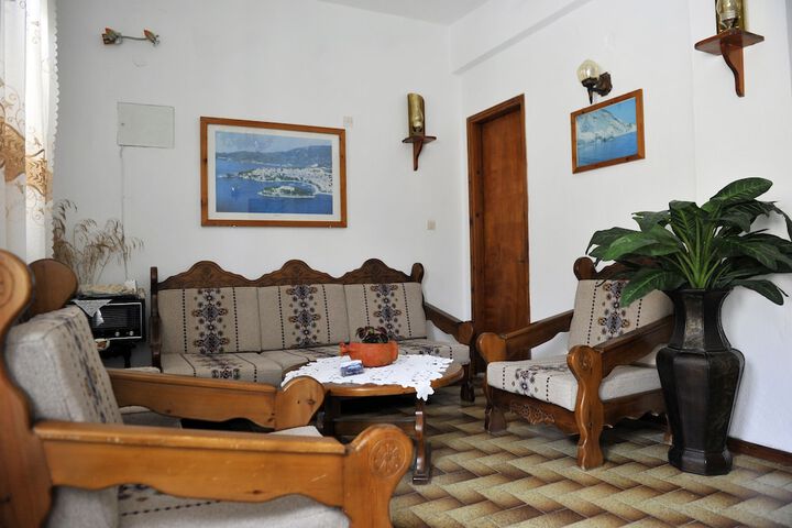 Hotel Interior 2 of 115