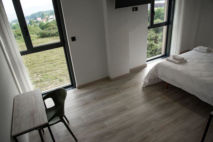 Room 16 of 40