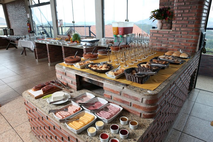 Dining 103 of 147