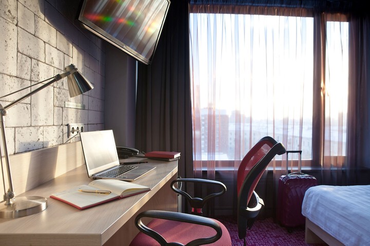 Room 13 of 61