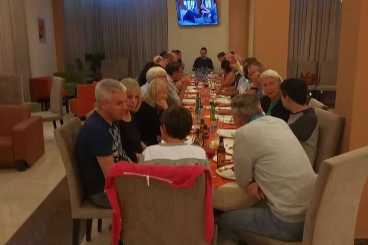 Dining 45 of 58