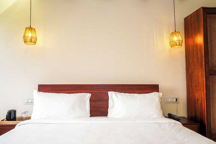 Room 13 of 90