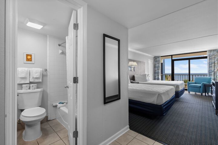 1 Bedroom Deluxe Murphy Bed 2 Queen Beds Partial Ocean View (19 of 24)