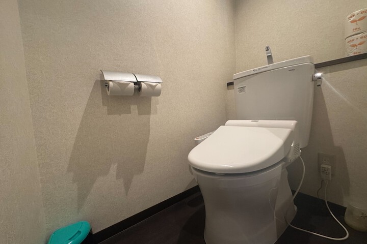 Room 27 of 110