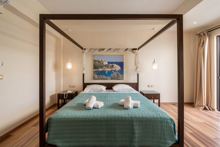 Room 8 of 60