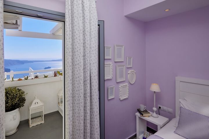 Room 12 of 78