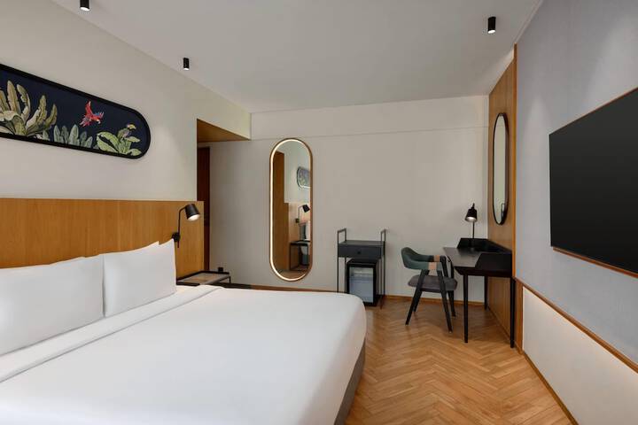 Room 20 of 61