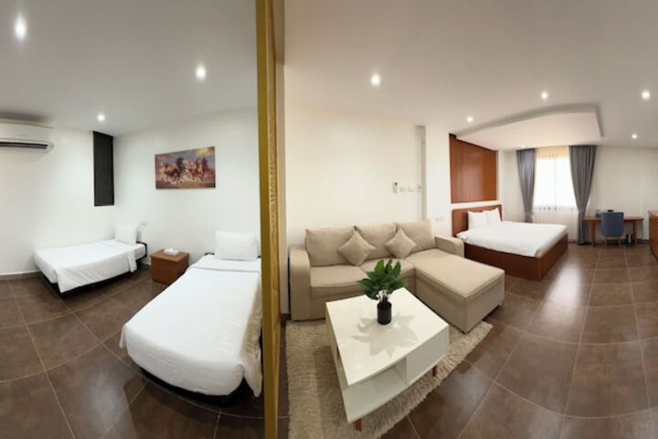 Room 15 of 47