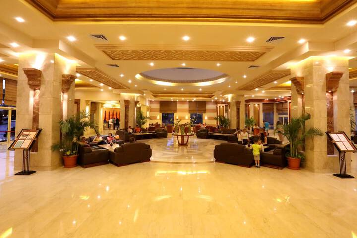 Hotel Lobby