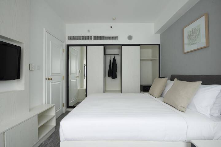 Room 16 of 50