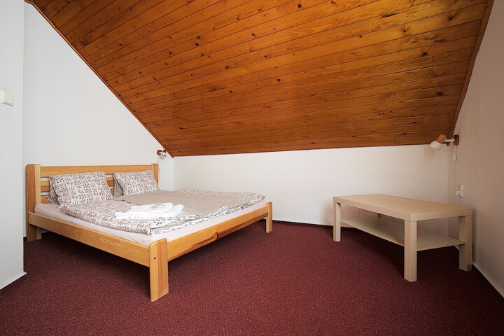 Room 17 of 61