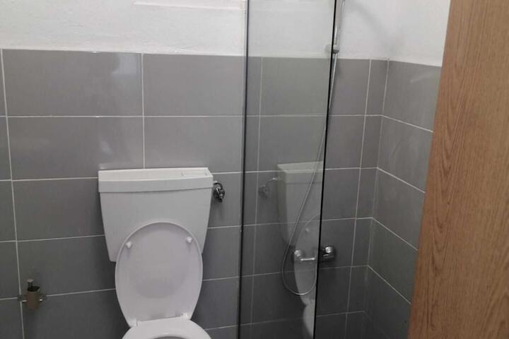 Room 75 of 89