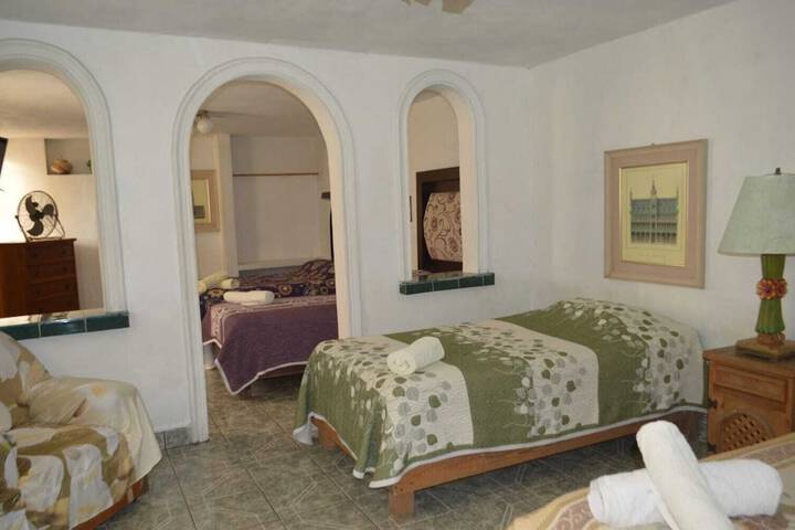 Room 3 of 17