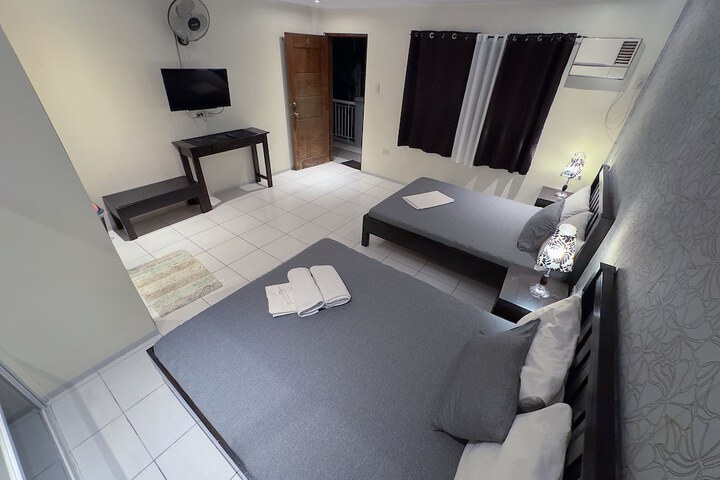 Room 25 of 69