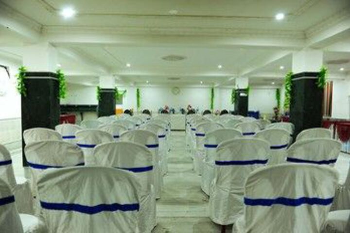 Ballroom/Hall 3 of 22