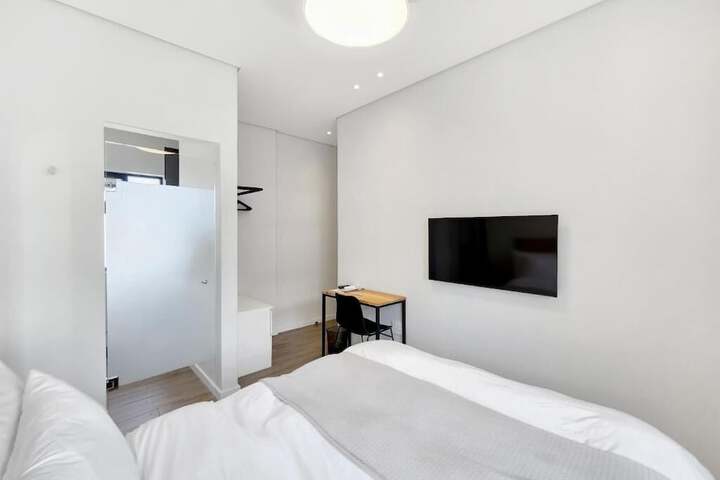 Room 12 of 44