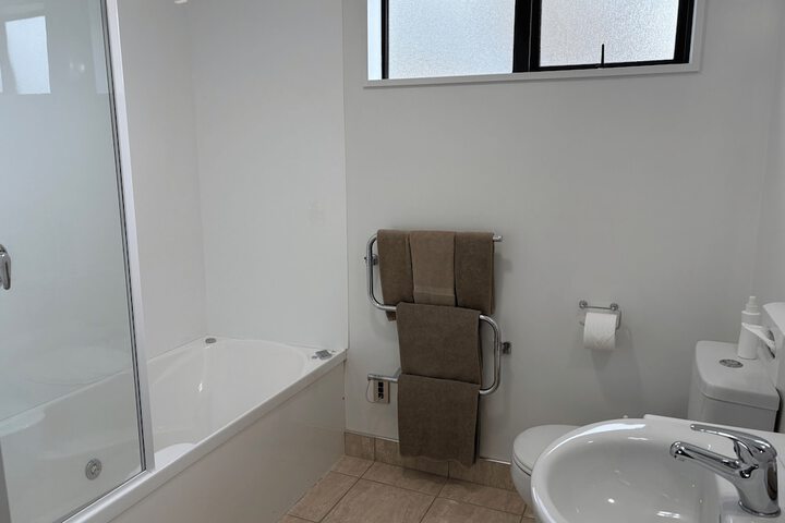Room 40 of 54
