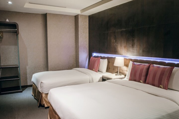 Room 49 of 78