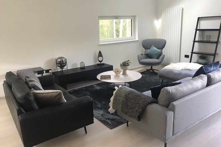 Room 8 of 13