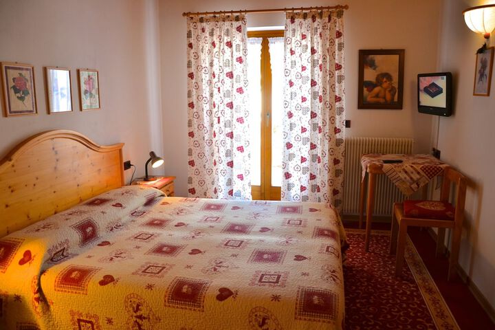 Room 19 of 68