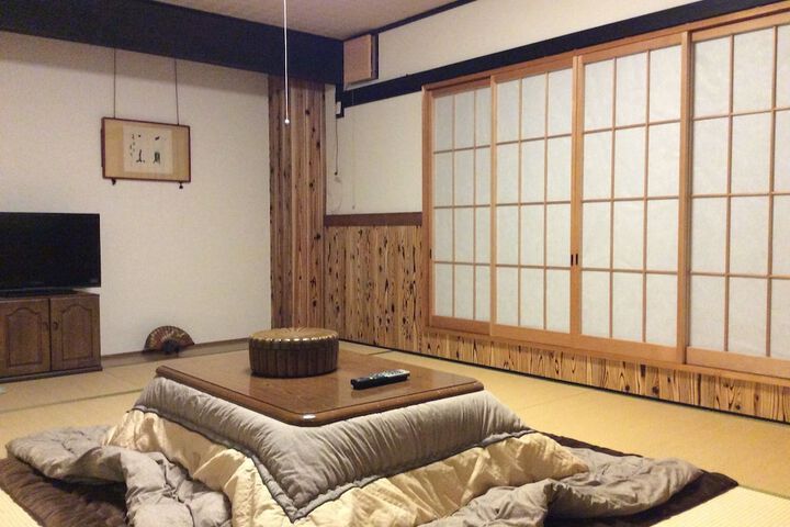 Room 5 of 22