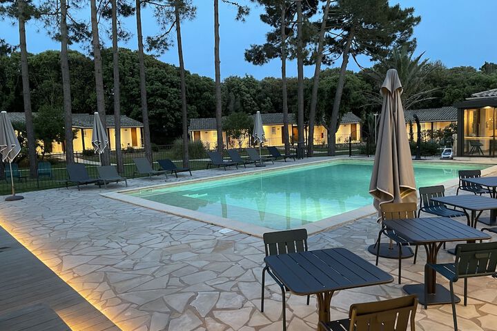 Hotel 56 of 58