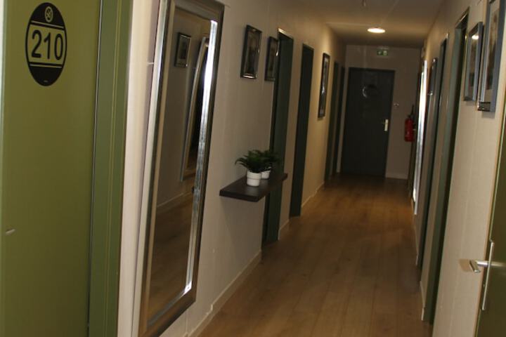 Room 19 of 54