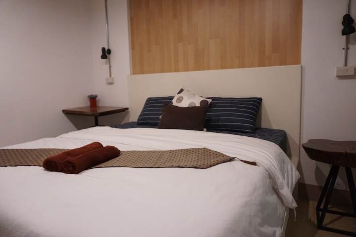 Room 12 of 20