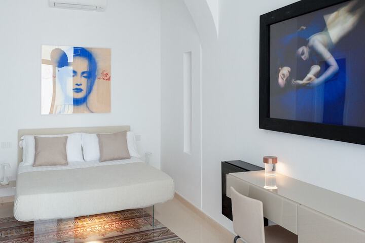 Room 25 of 45